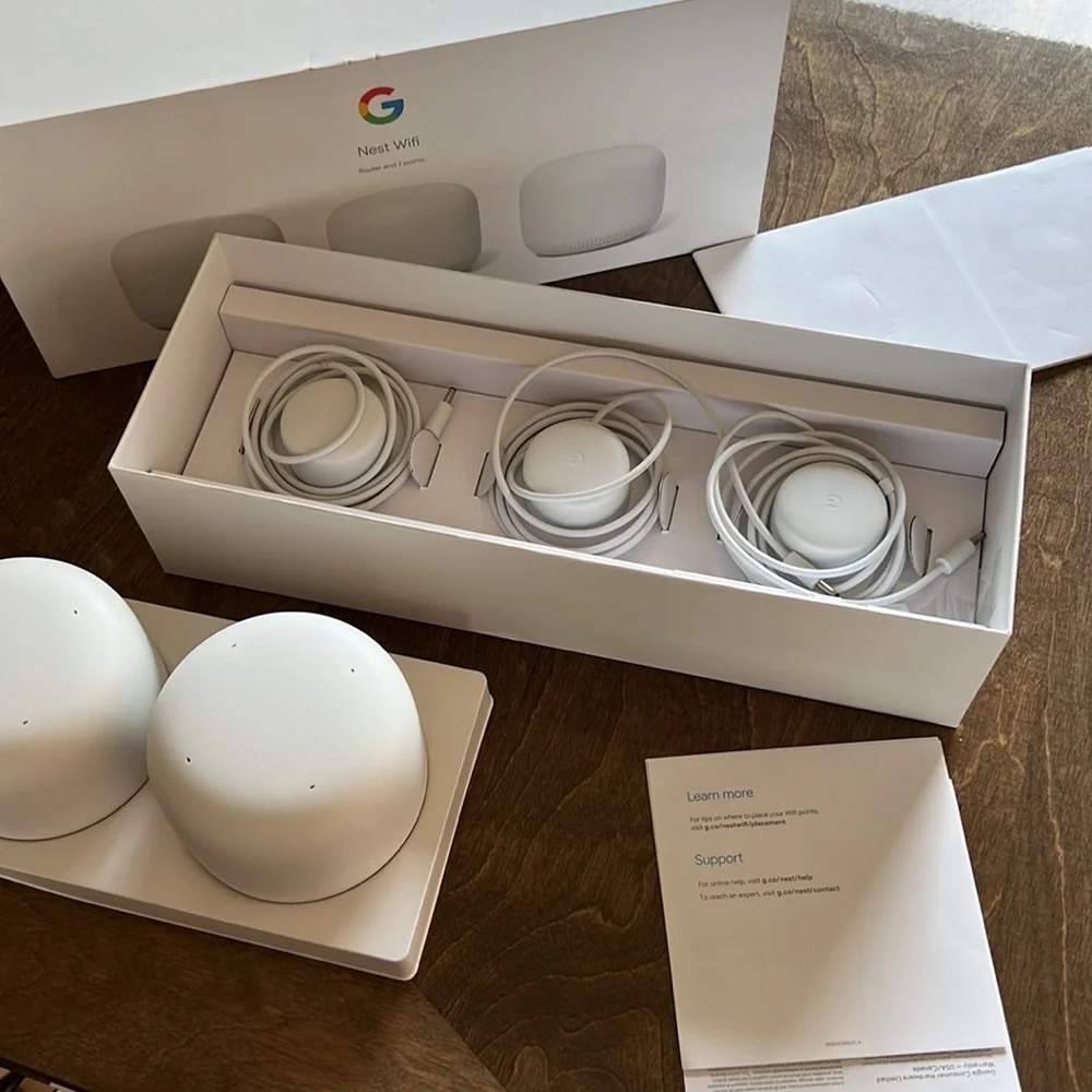 Google Nest wifi router and 2 points